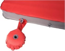 Exped MegaMat Duo 10 LW+ Incl Pump Ruby Red -Cmping En Plein Air exped megamat duo 10 lw incl pump ruby red 3