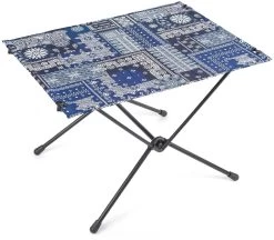 Helinox Table One Hard Top -Cmping En Plein Air helinox table one hard top blue bandanna blue bandanna 0