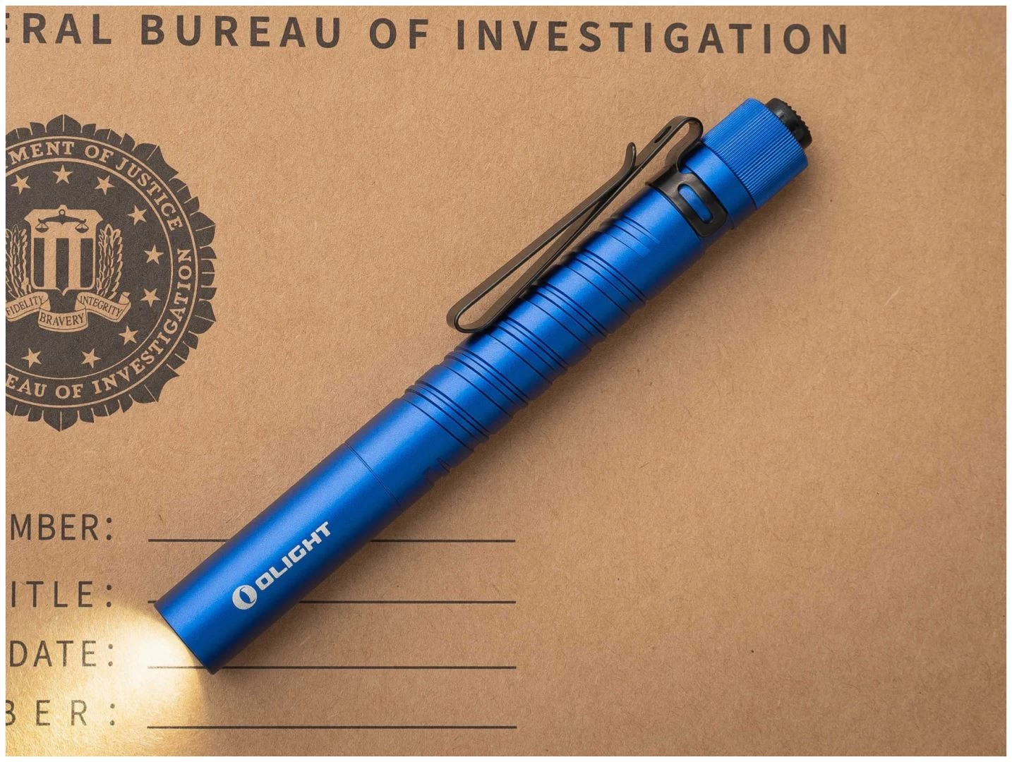 Olight I3T Plus EOS Blue Limited Edition Blue 13 Olight I3T Plus EOS Blue Limited Edition Blue – Image 11