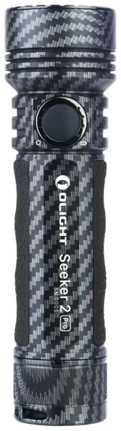 Olight Seeker 2 Pro Carbone Fiber Limited Edition + L-Dock Carbon Fiber -Cmping En Plein Air olight seeker 2 pro carbon fiber limited edition l dock carbon fiber 2