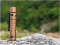 Olight Warrior Mini 2 Titanium Earth Limited Edition -Cmping En Plein Air olight warrior mini 2 titanium earth limited edition 7